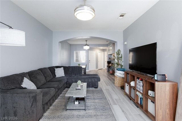 8725 West Flamingo Road 109, Las Vegas, NV 89147