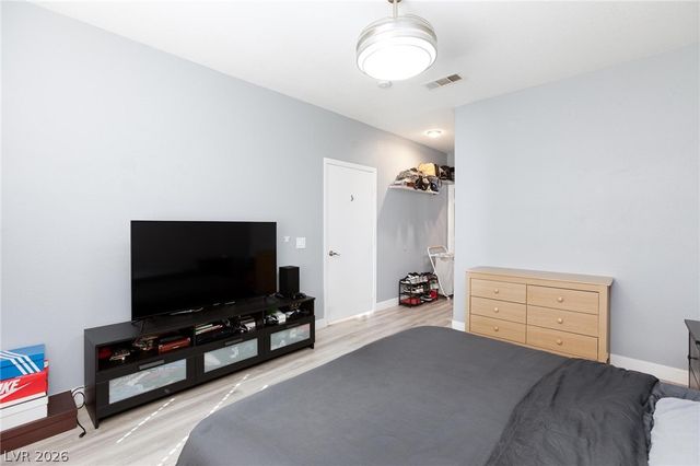 8725 West Flamingo Road 109, Las Vegas, NV 89147