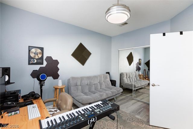 8725 West Flamingo Road 109, Las Vegas, NV 89147