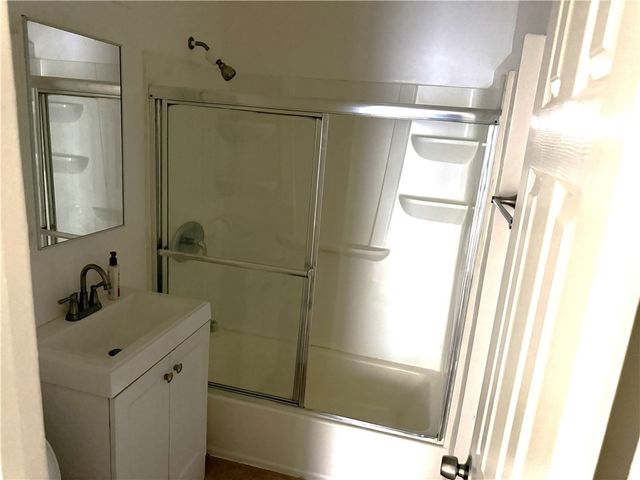 2672 S Redondo Boulevard 3, Los Angeles, CA 90016