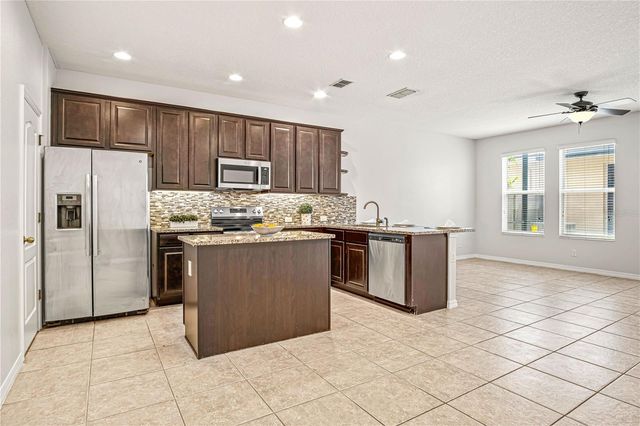 11472 CENTER LAKE DRIVE, Windermere, FL 34786