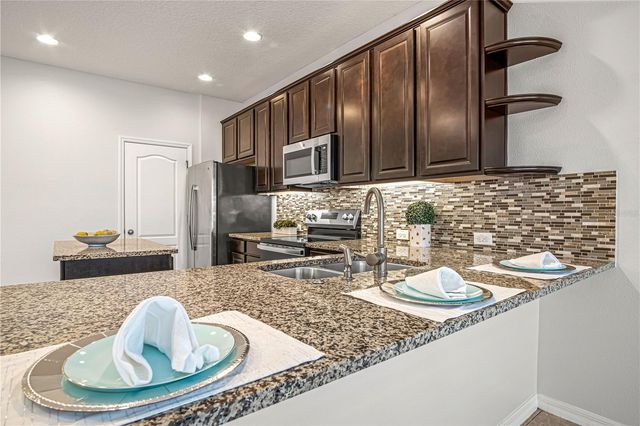 11472 CENTER LAKE DRIVE, Windermere, FL 34786