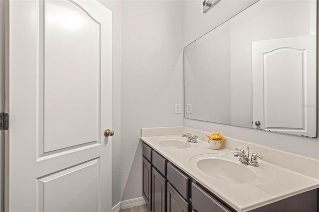 11472 CENTER LAKE DRIVE, Windermere, FL 34786
