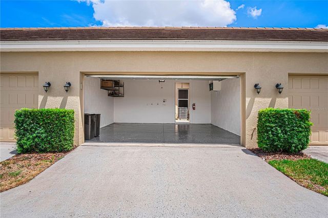 11472 CENTER LAKE DRIVE, Windermere, FL 34786