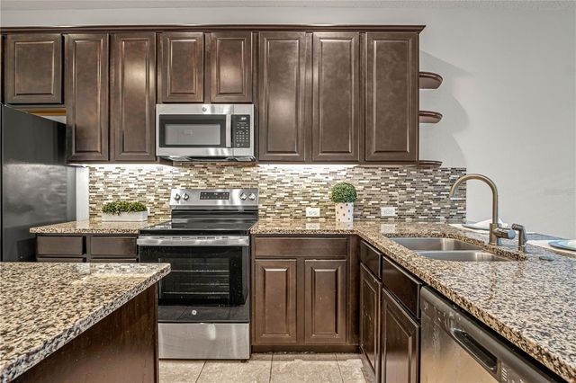 11472 CENTER LAKE DRIVE, Windermere, FL 34786