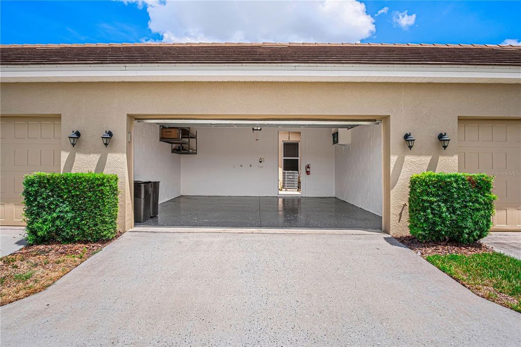 Image 35 of property listing at 11472 CENTER LAKE DRIVE, Windermere, FL 34786