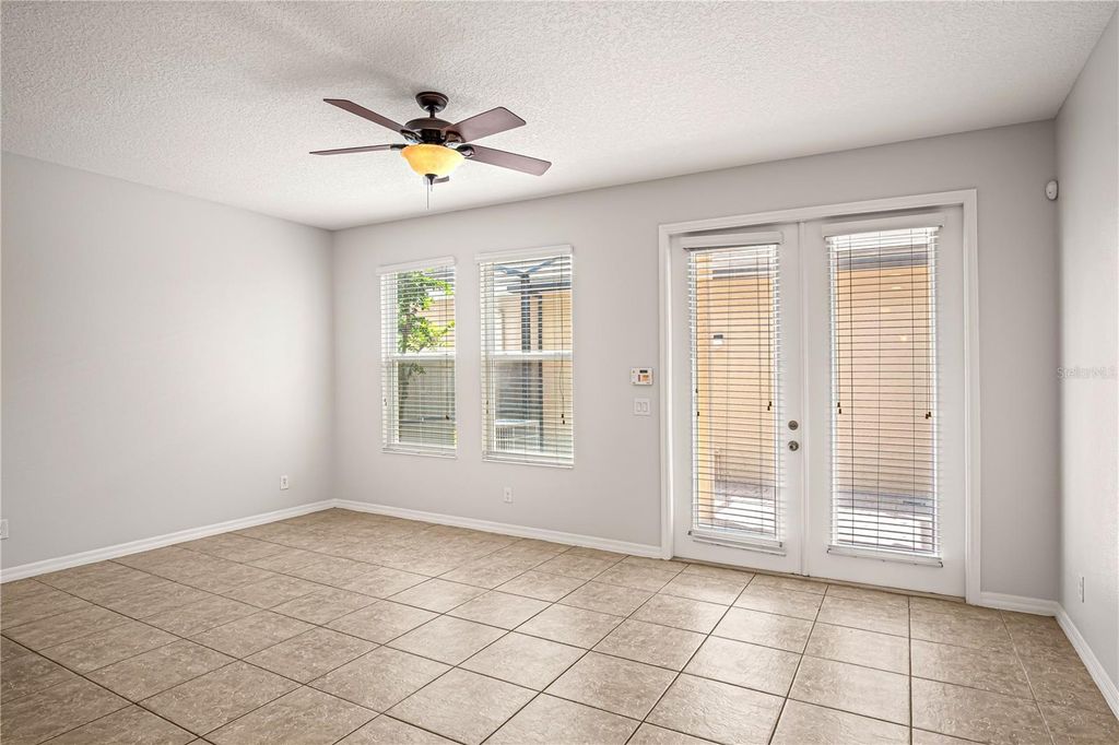 Image 10 of property listing at 11472 CENTER LAKE DRIVE, Windermere, FL 34786