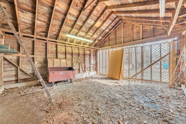 2704 Floraland DR, Roanoke, VA 24012