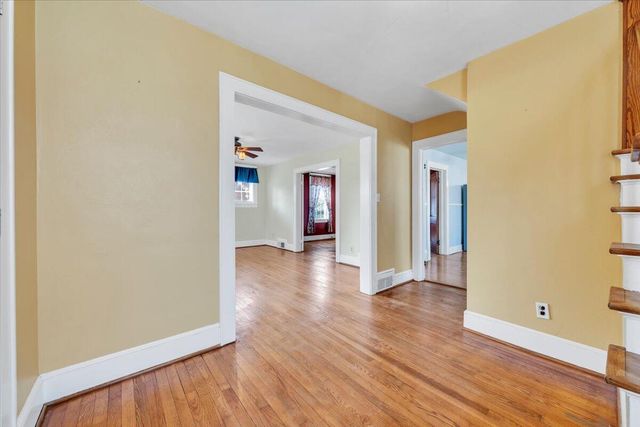 2704 Floraland DR, Roanoke, VA 24012