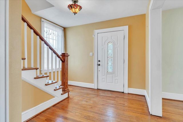 2704 Floraland DR, Roanoke, VA 24012