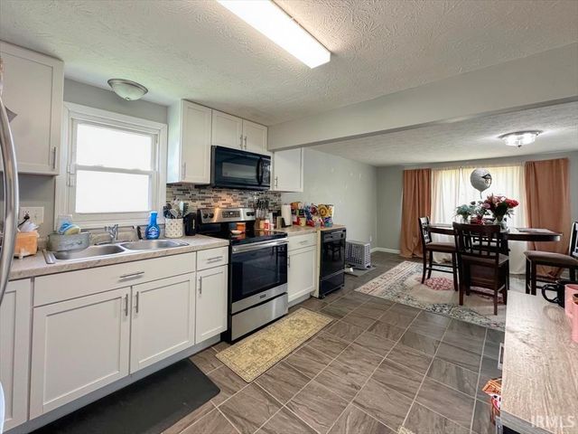 811 N PURDUM Street, Kokomo, IN 46901