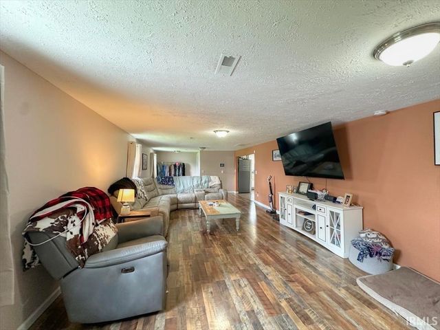 811 N PURDUM Street, Kokomo, IN 46901