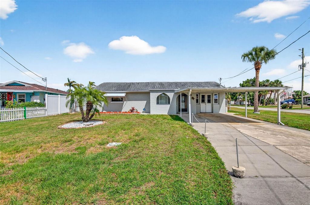 6645 HARBOR DRIVE, Hudson, FL 34667