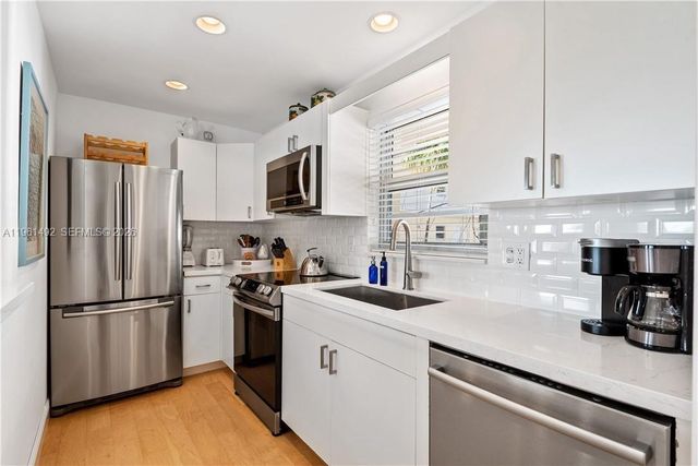 341 N Birch Rd 209, Fort Lauderdale, FL 33304