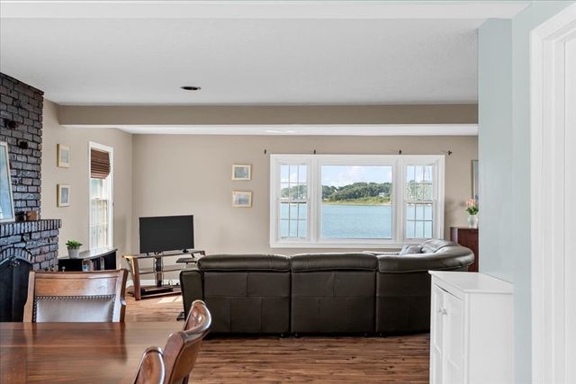 24 Aspinwall Ave, Weymouth, MA 02191