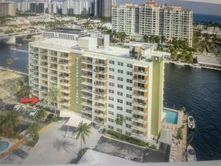 2900 NE 30th Street B2, Fort Lauderdale, FL 33306