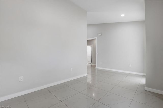 2713 SW Embers TER, Cape Coral, FL 33991