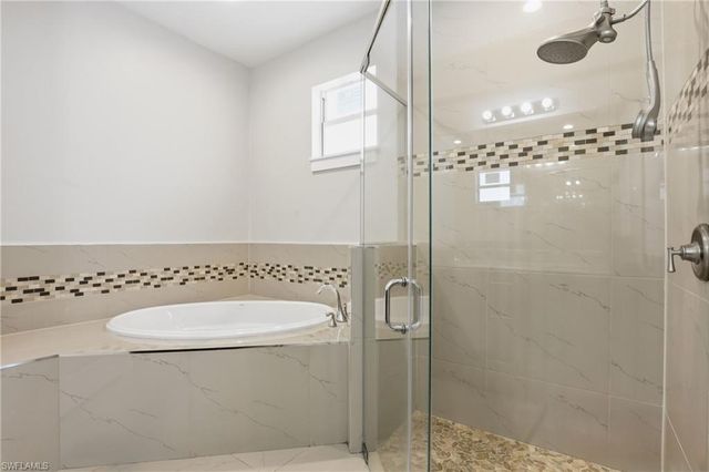 2713 SW Embers TER, Cape Coral, FL 33991