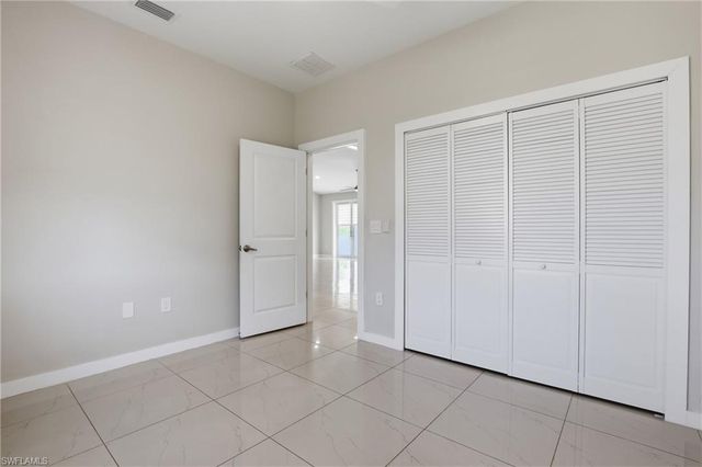 2713 SW Embers TER, Cape Coral, FL 33991