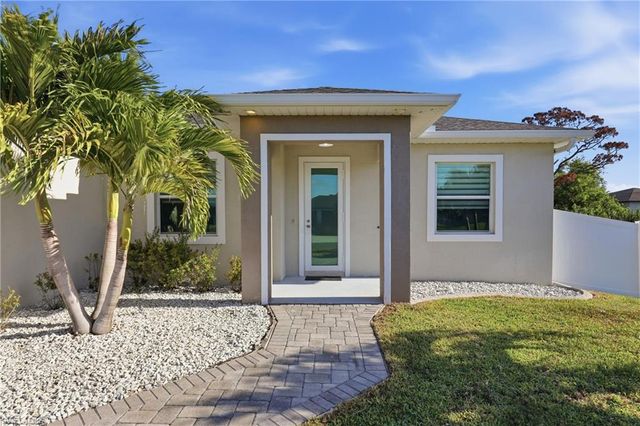 2713 SW Embers TER, Cape Coral, FL 33991