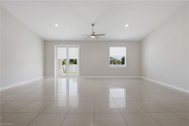 2713 SW Embers TER, Cape Coral, FL 33991