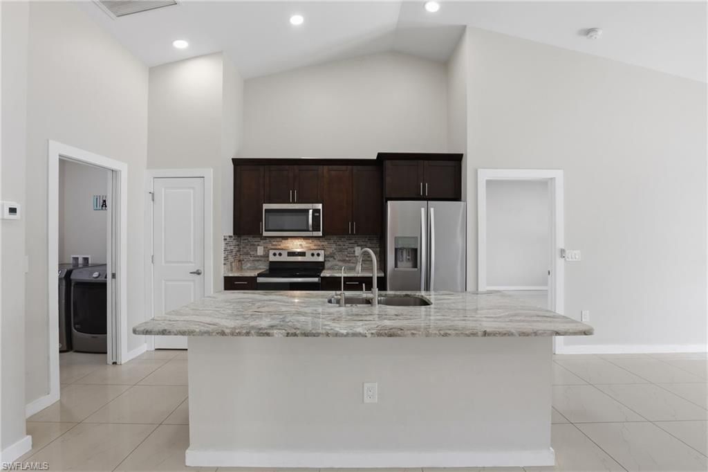 Image 11 of property listing at 2713 SW Embers TER, Cape Coral, FL 33991