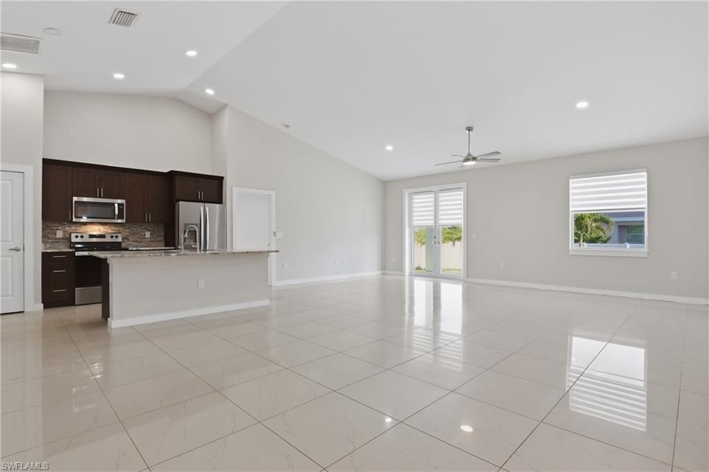 Image 18 of property listing at 2713 SW Embers TER, Cape Coral, FL 33991