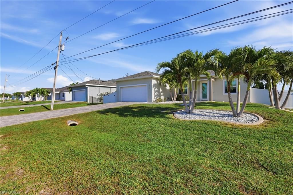 Image 40 of property listing at 2713 SW Embers TER, Cape Coral, FL 33991