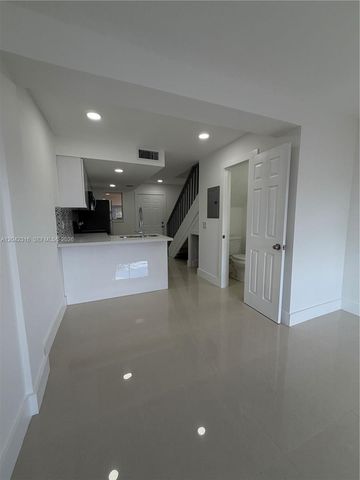 1551 W Okeechobee Rd 9, Hialeah, FL 33010