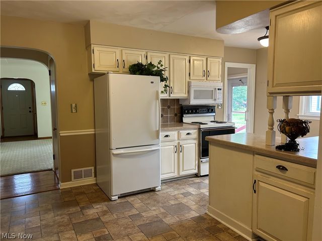 148 Marcia Drive, Austintown, OH 44515