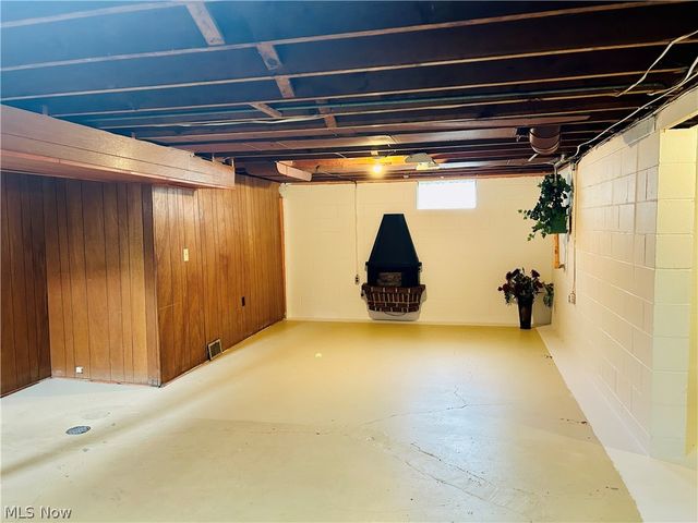 148 Marcia Drive, Austintown, OH 44515