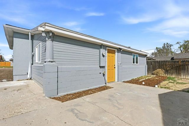 3110 Woodland Ave, Pueblo, CO 81005