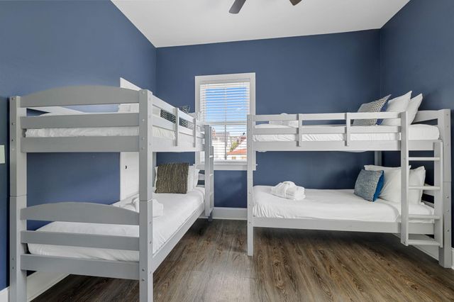 162 Spring Street D, Charleston, SC 29403