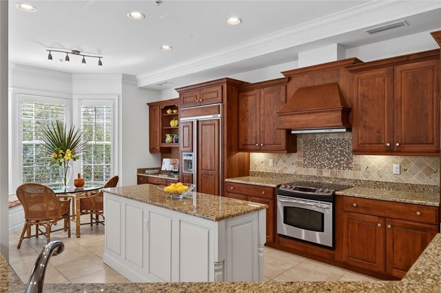 104 Island Plantation Terrace 204, Vero Beach, FL 32963