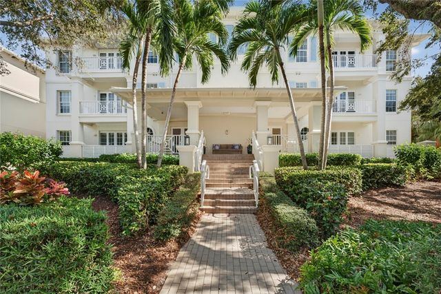104 Island Plantation Terrace 204, Vero Beach, FL 32963