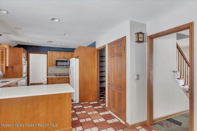 84 Climer Circle, Averill Park, NY 12018