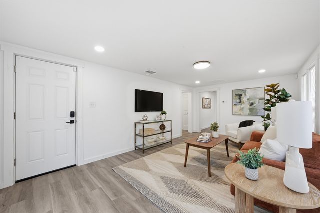 1116 Houston Street, Waco, TX 76704