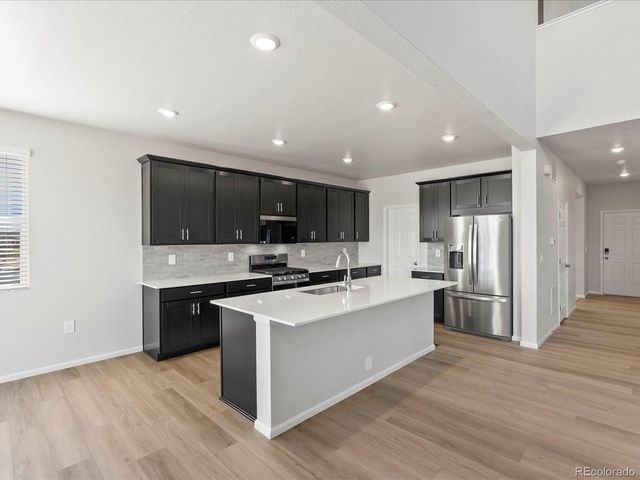 1637 Yampa River Dr, Windsor, CO 80550