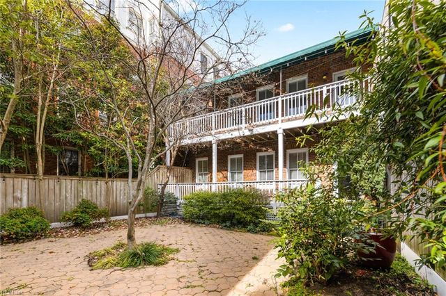 425 W York ST, Norfolk, VA 23510