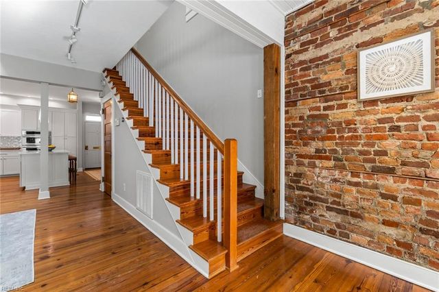 425 W York ST, Norfolk, VA 23510