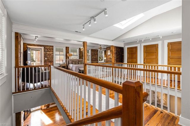 425 W York ST, Norfolk, VA 23510
