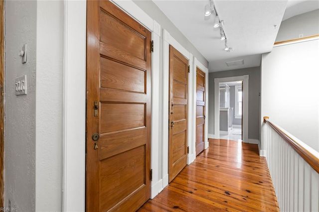 425 W York ST, Norfolk, VA 23510