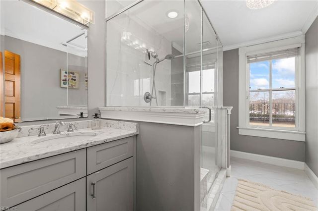 425 W York ST, Norfolk, VA 23510