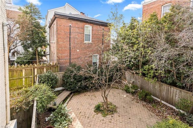 425 W York ST, Norfolk, VA 23510