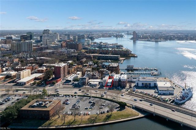 425 W York ST, Norfolk, VA 23510