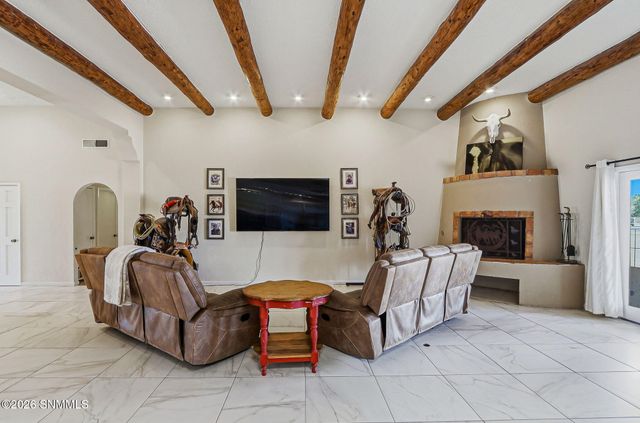 4 Cielo Escondido, Anthony, NM 88021