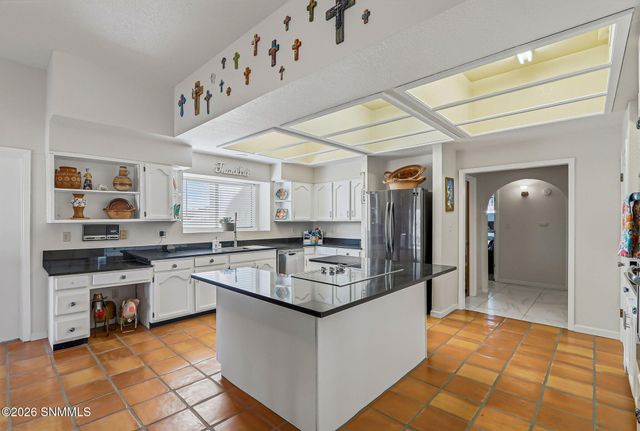 4 Cielo Escondido, Anthony, NM 88021