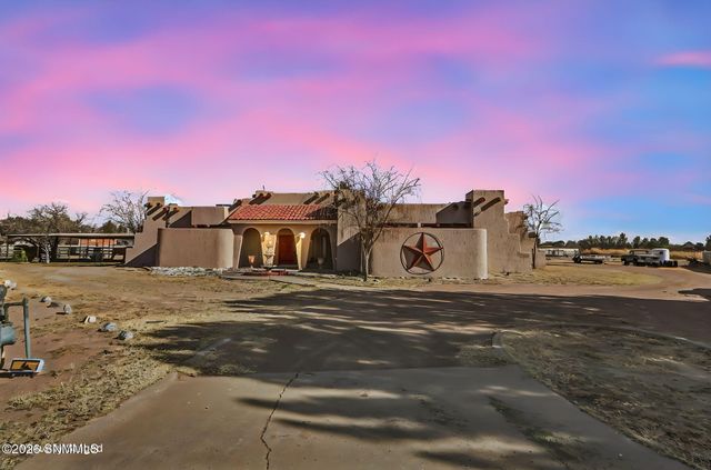 4 Cielo Escondido, Anthony, NM 88021