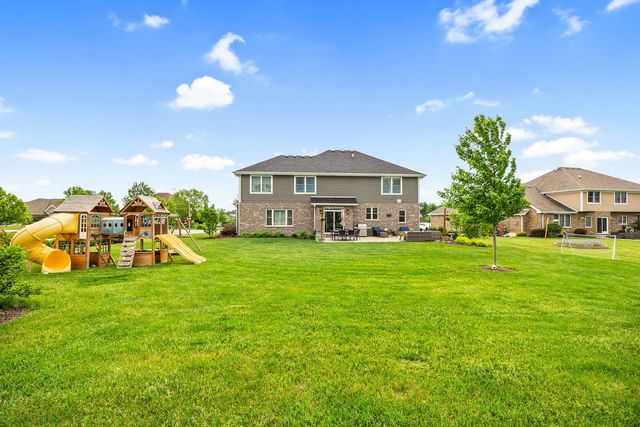 24234 S Sunset Lakes Drive, Manhattan, IL 60442