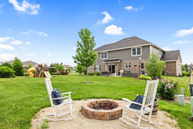 24234 S Sunset Lakes Drive, Manhattan, IL 60442